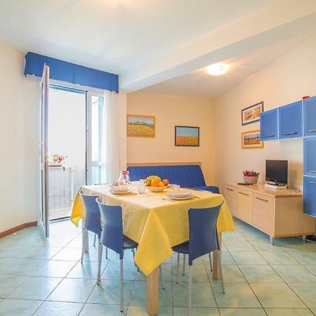 Aparthotel Gioia Caorle Ruang foto