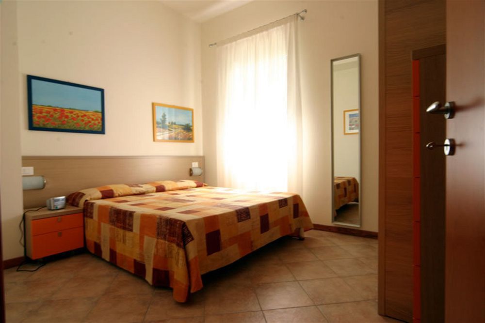 Aparthotel Gioia Caorle Bagian luar foto