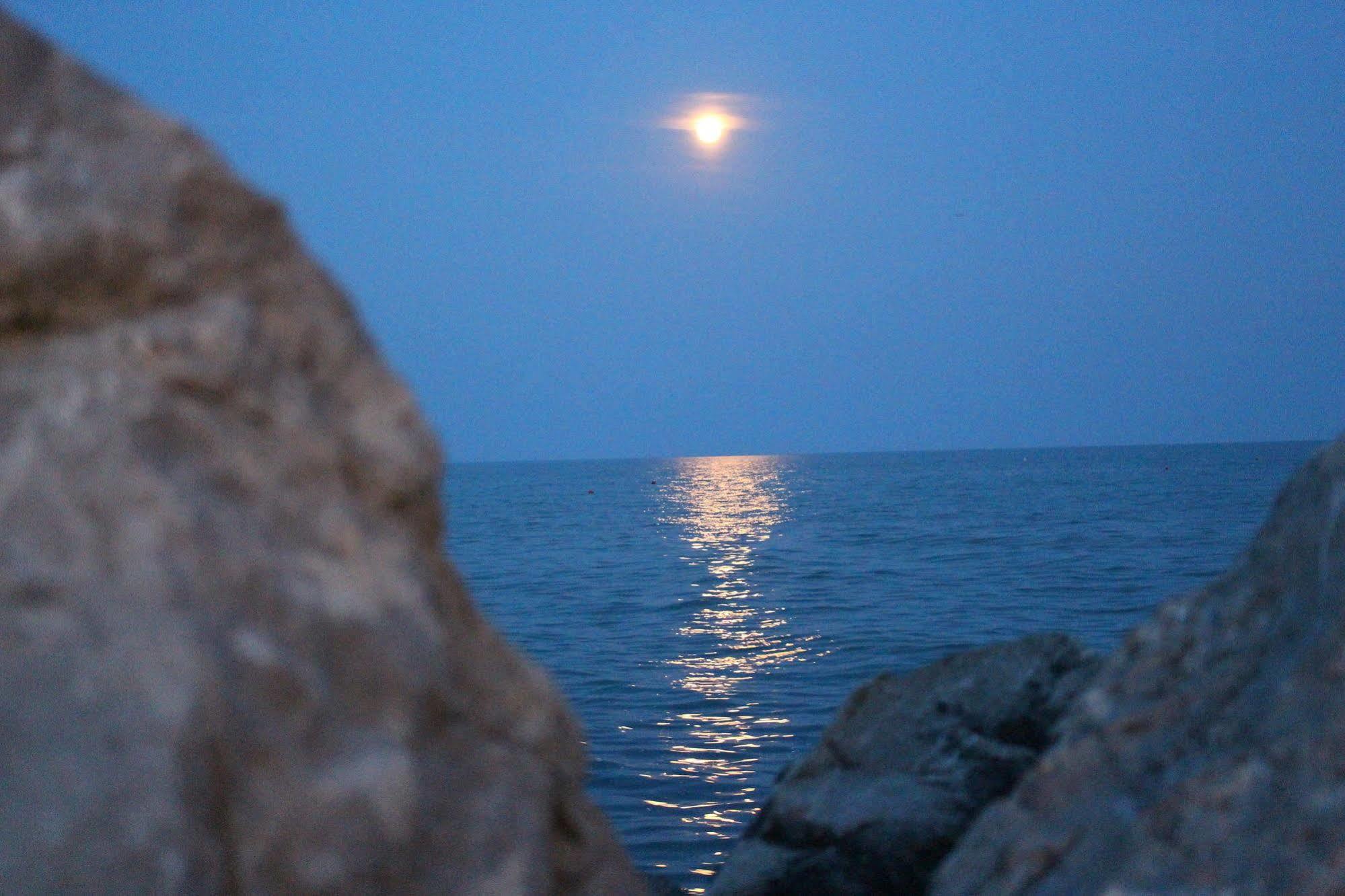 Aparthotel Gioia Caorle Bagian luar foto