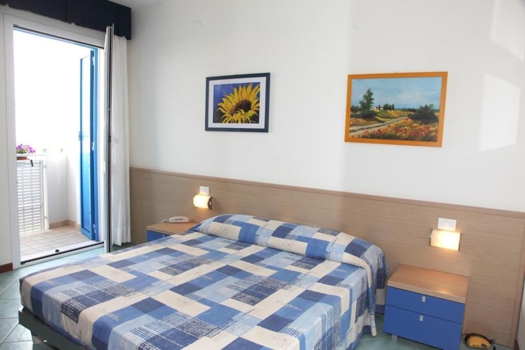 Aparthotel Gioia Caorle Bagian luar foto